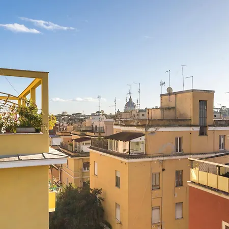 Daire Welcome Dhome - Cozy Penthouse With St. Peter View Roma